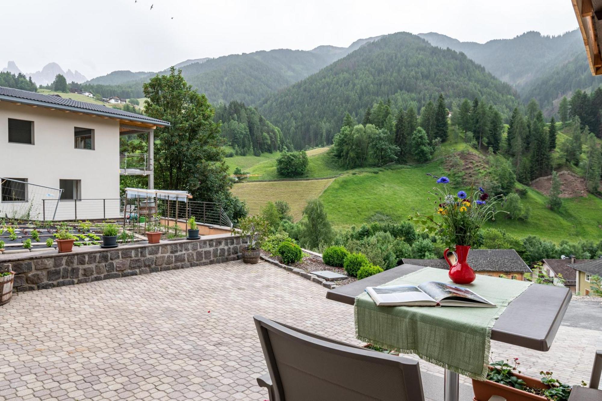 Villa Anna Villnoess San Pietro  ภายนอก รูปภาพ