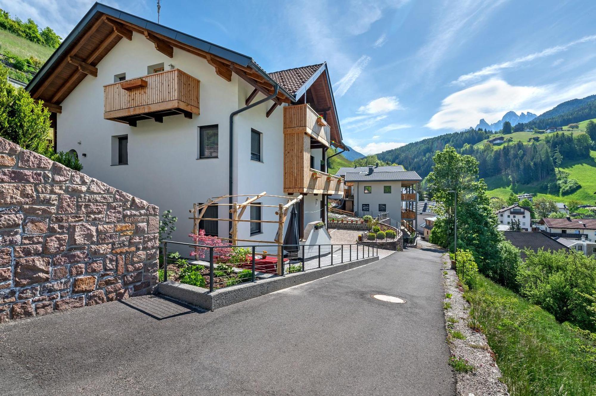 Villa Anna Villnoess San Pietro  ภายนอก รูปภาพ